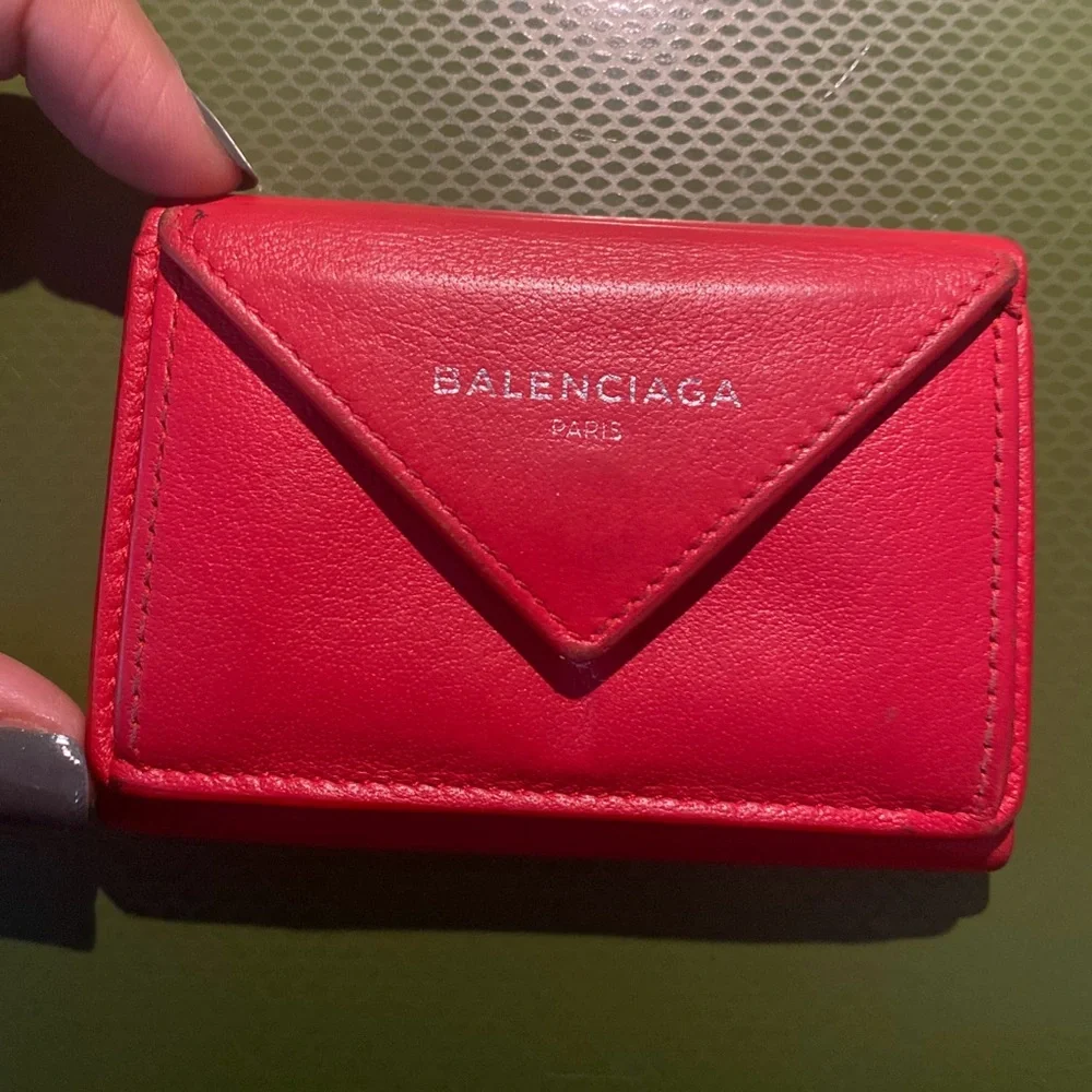 Balenciaga ♥️ Leather Wallet - Picture 2 of 11